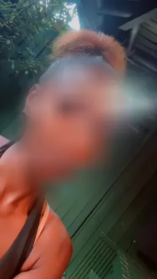 Annika, 24