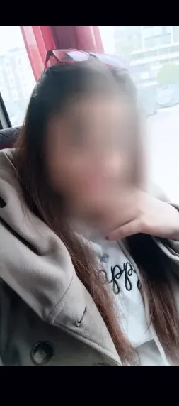 Fiona, 29