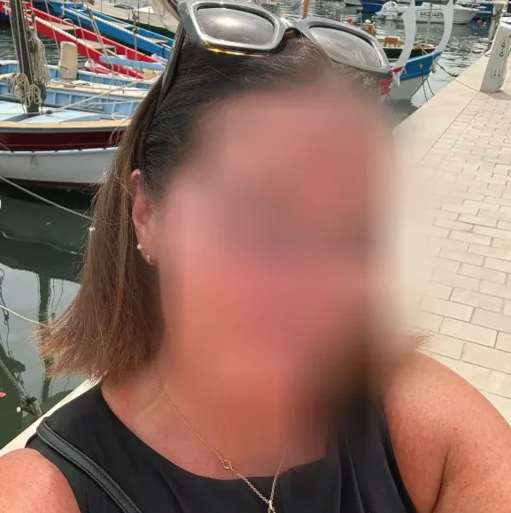 Kira, 32