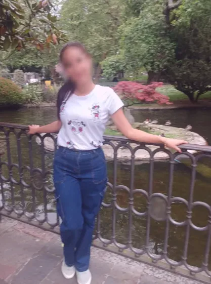 Lena, 22