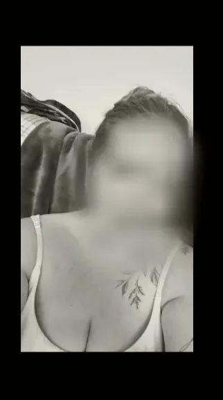 Leonie, 28