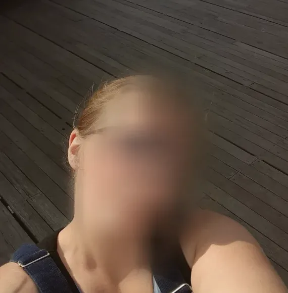 Malin, 32