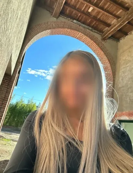 Nadine, 28