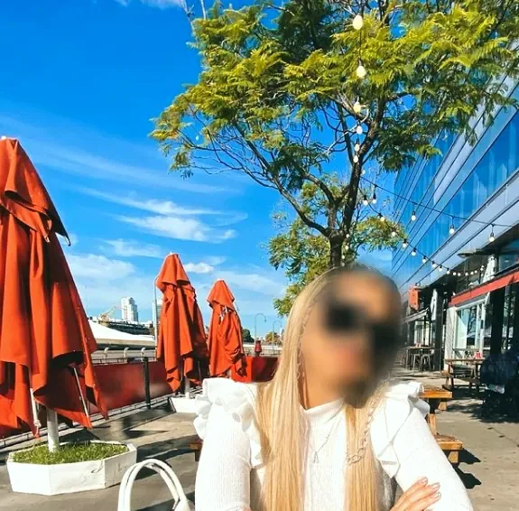Nadine, 29