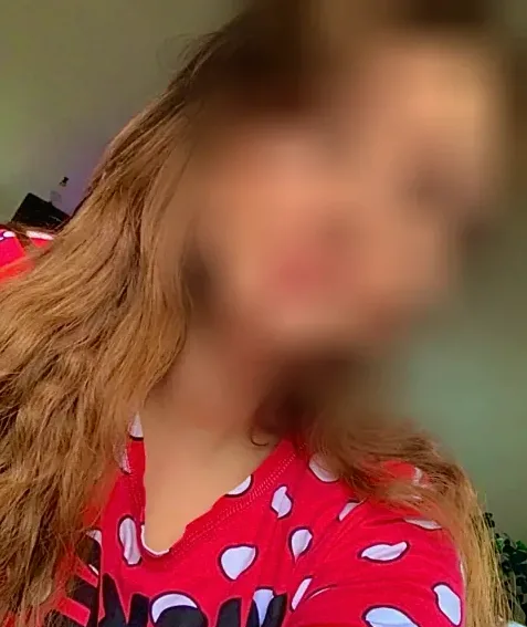 Sandra, 31