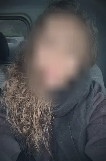 Yvonne, 24