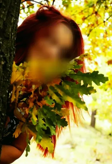 Zeynep, 32